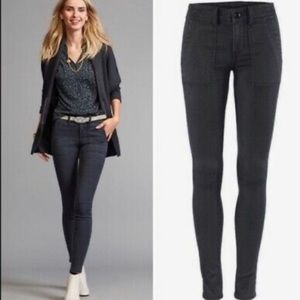CAbi The Quest skinny pants